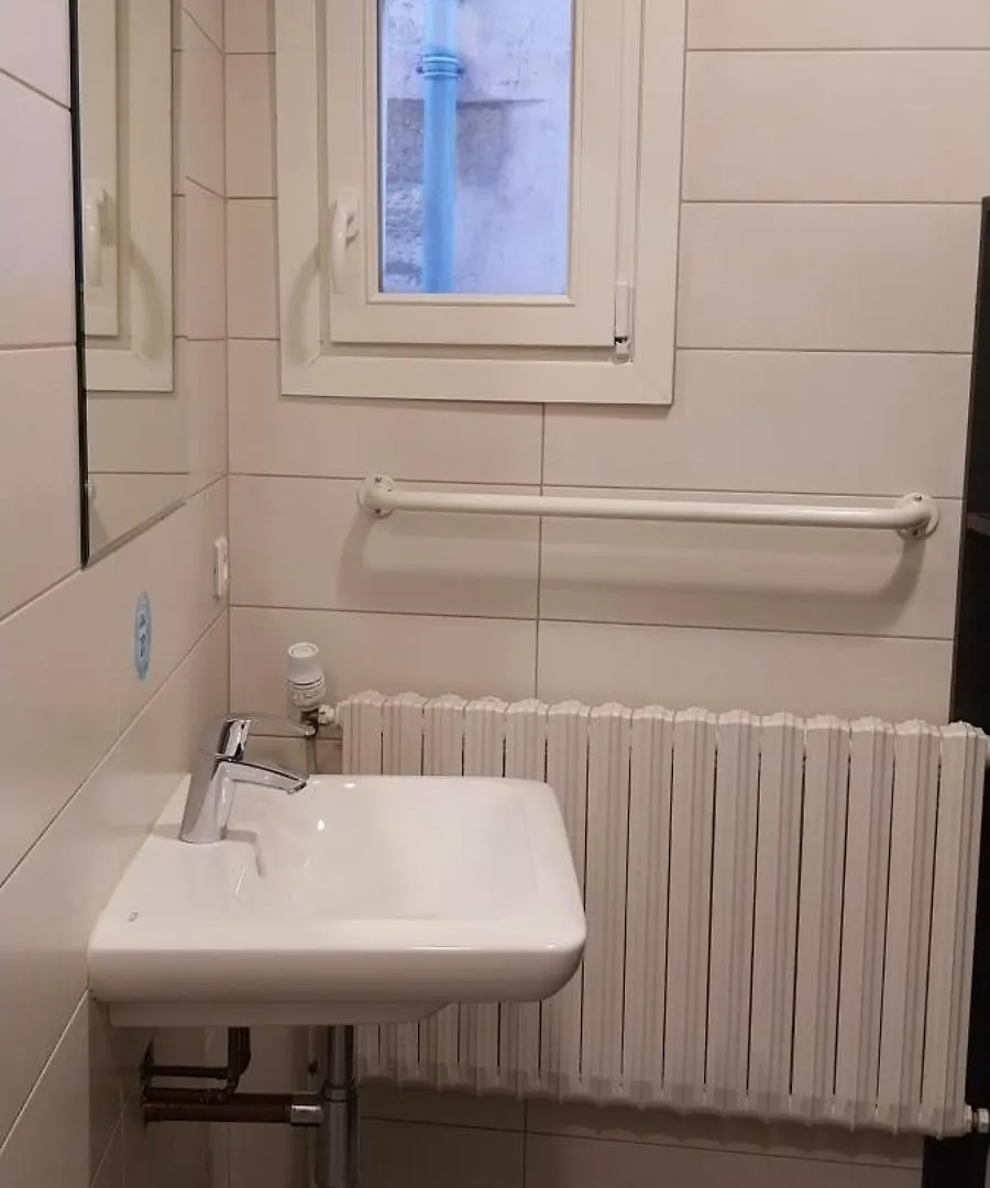 Mije Marais Hostel 0*, Paris France