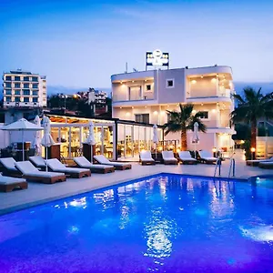 Blue Water Отель Ксамил