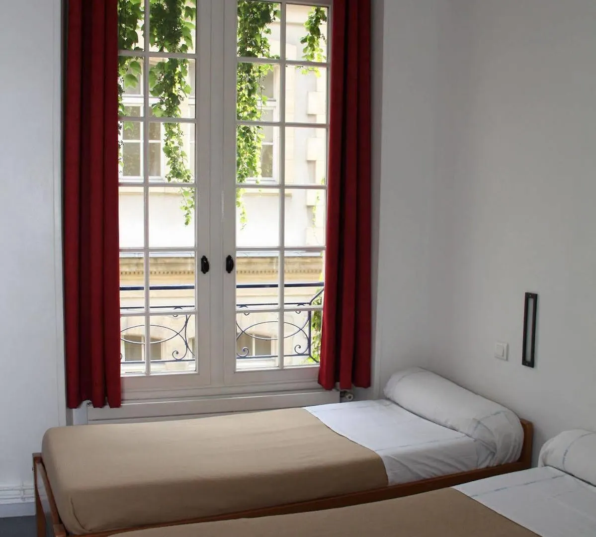 Mije Marais Hostel