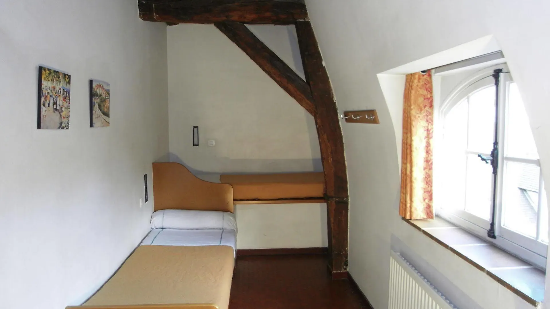 Mije Marais Hostel 파리 프랑스