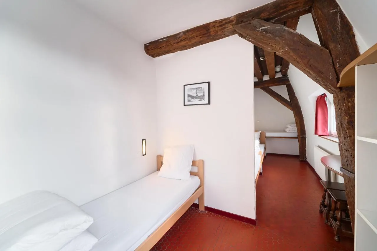 Mije Marais Hostel Париж Франция